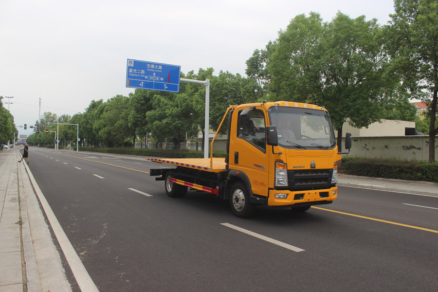 潤(rùn)知星牌SCS5040TQZZ6型清障車(chē)