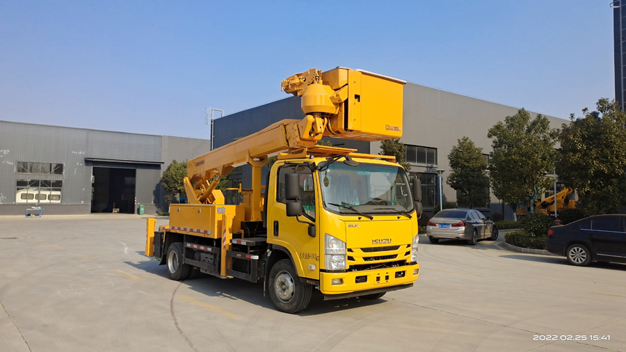 潤知星牌SCS5091JGKQL6型高空作業(yè)車